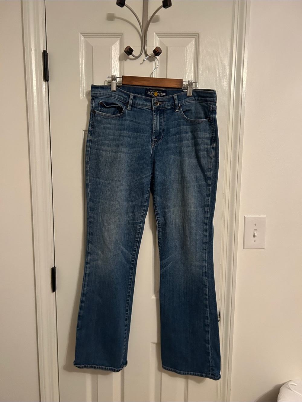 Lucky Brand Blue Flare Jeans — Vintage Sweet’NLow Y2K